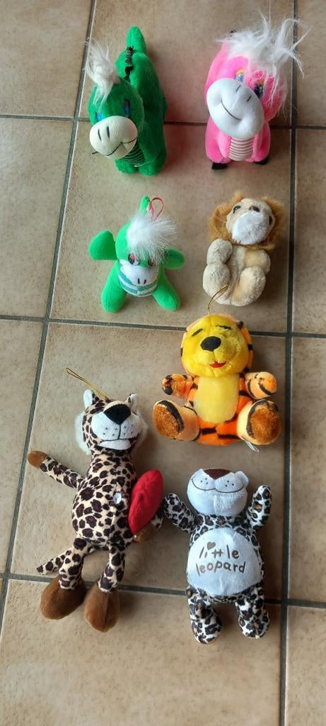 Peluche dragon, dinosaure, lion, léopard, Enlèvement ou Envoi, Comme neuf