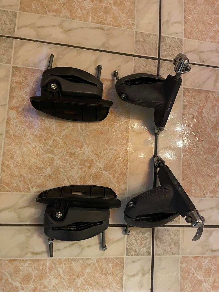 2 Elite San Remo dakfietsdrager – vorkbevestiging, Ophalen, Gebruikt