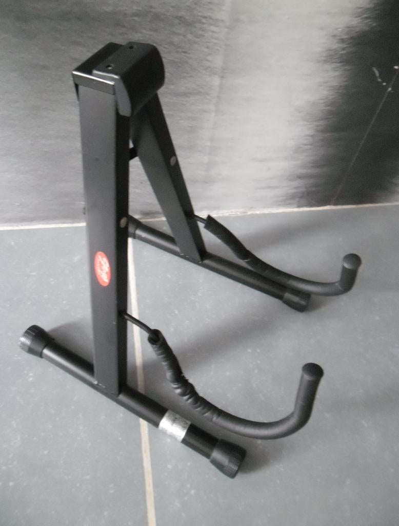 Stagg staander voor gitaar en Fender strap, Muziek en Instrumenten, Ophalen of Verzenden, Zo goed als nieuw, Akoestische gitaar