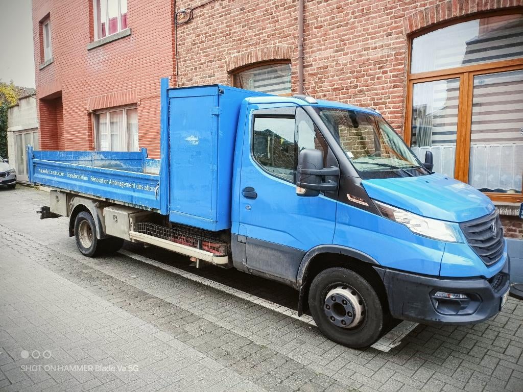 IVECO DAILY 70 C 18  2022  7.2 tonnes boite auto 58 000 km, Autos, Camionnettes & Utilitaires, Particulier, 4x4, ABS, Caméra de recul