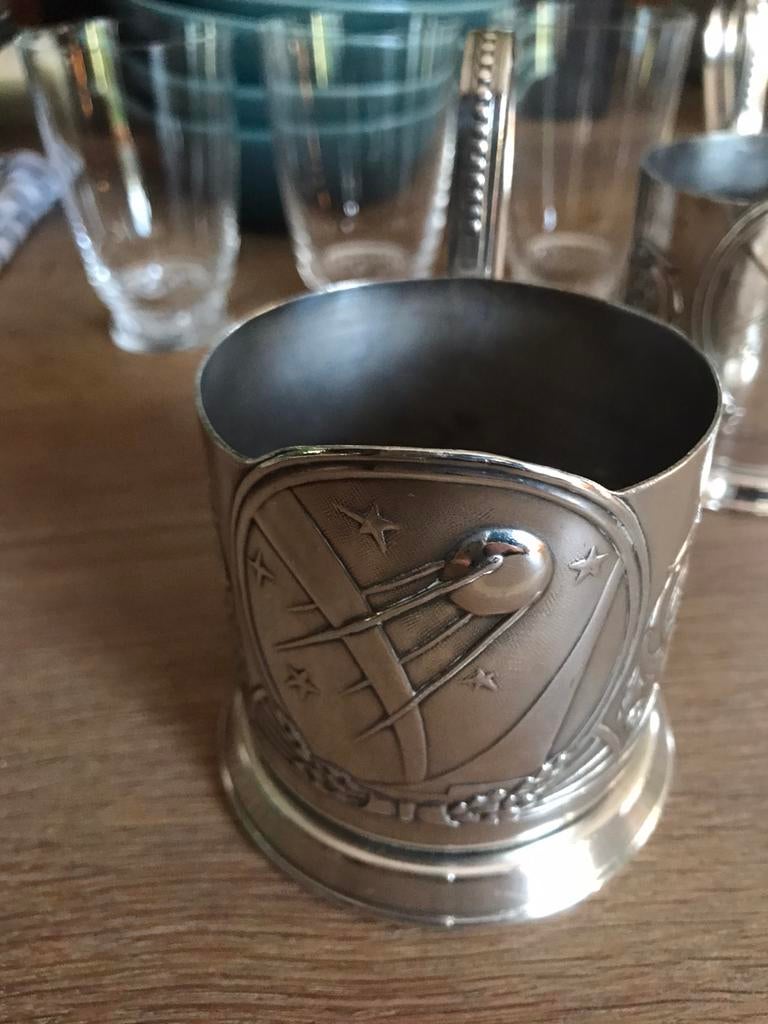 Podstakan  soviétique spoutnik gagarine sous verre à thé, Antiquités & Art