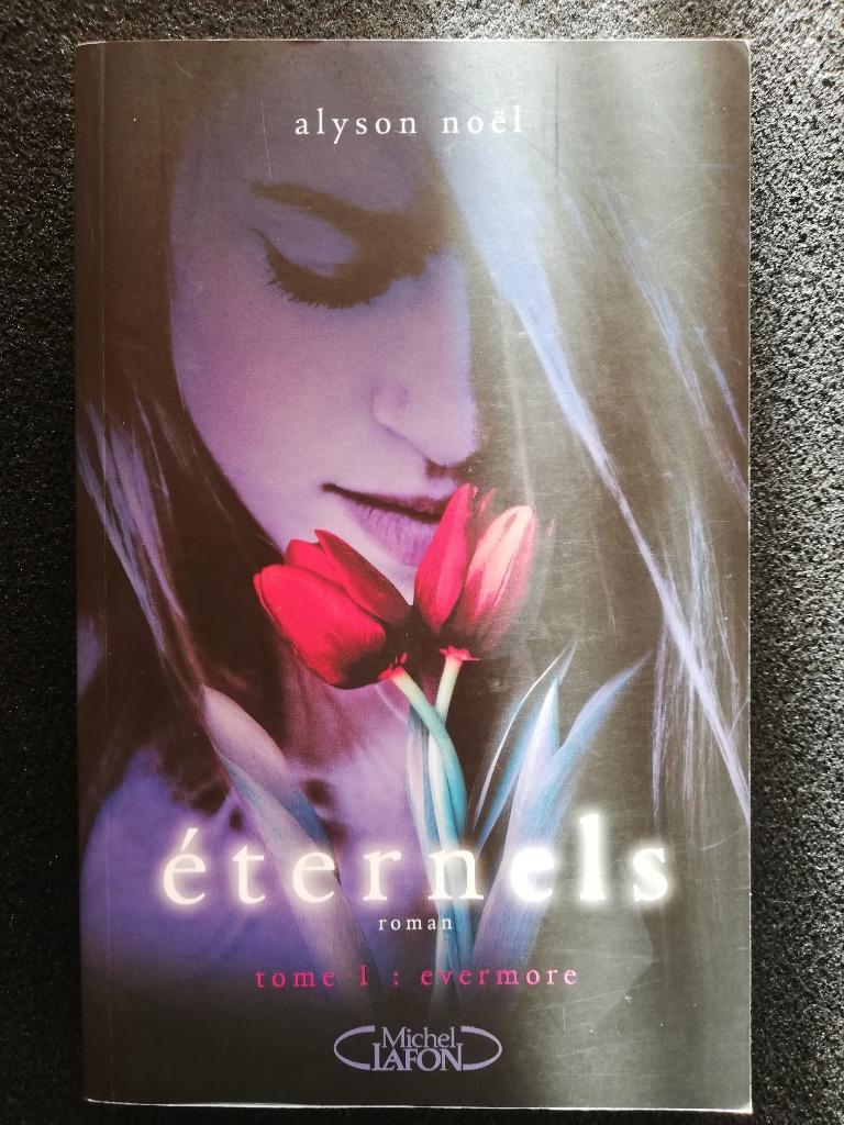 Livre de Alyson Noël - "Eternels - Evermore", Boeken, Ophalen of Verzenden, Zo goed als nieuw, Alyson Noël