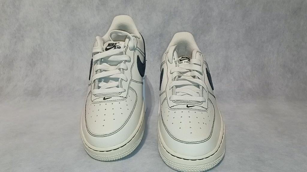 Nike Air Force 1 LV8 4 - Maat 38,5- Nieuw - #21#, Overige kleuren, Nieuw, Ophalen of Verzenden, Sneakers