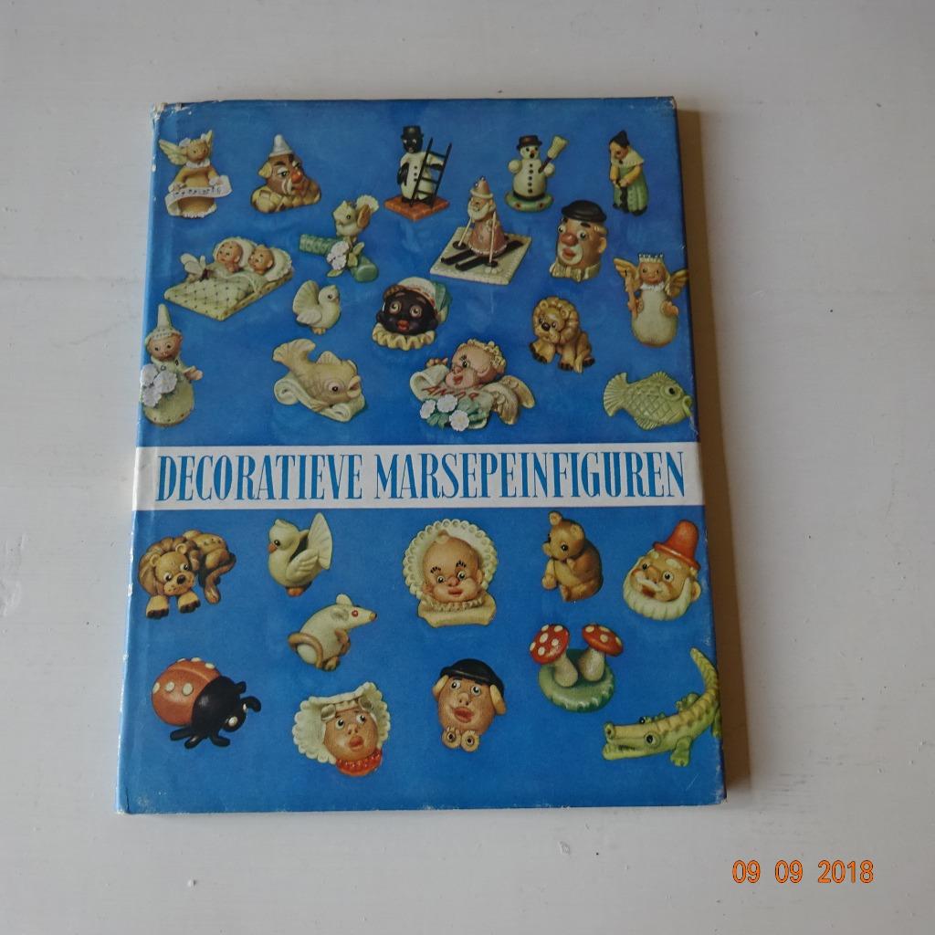 Decoratieve marsepeinfiguren (Carel Van Laere), Boeken, Kookboeken, Ophalen of Verzenden, Zo goed als nieuw, Carel Van Laere, Europa