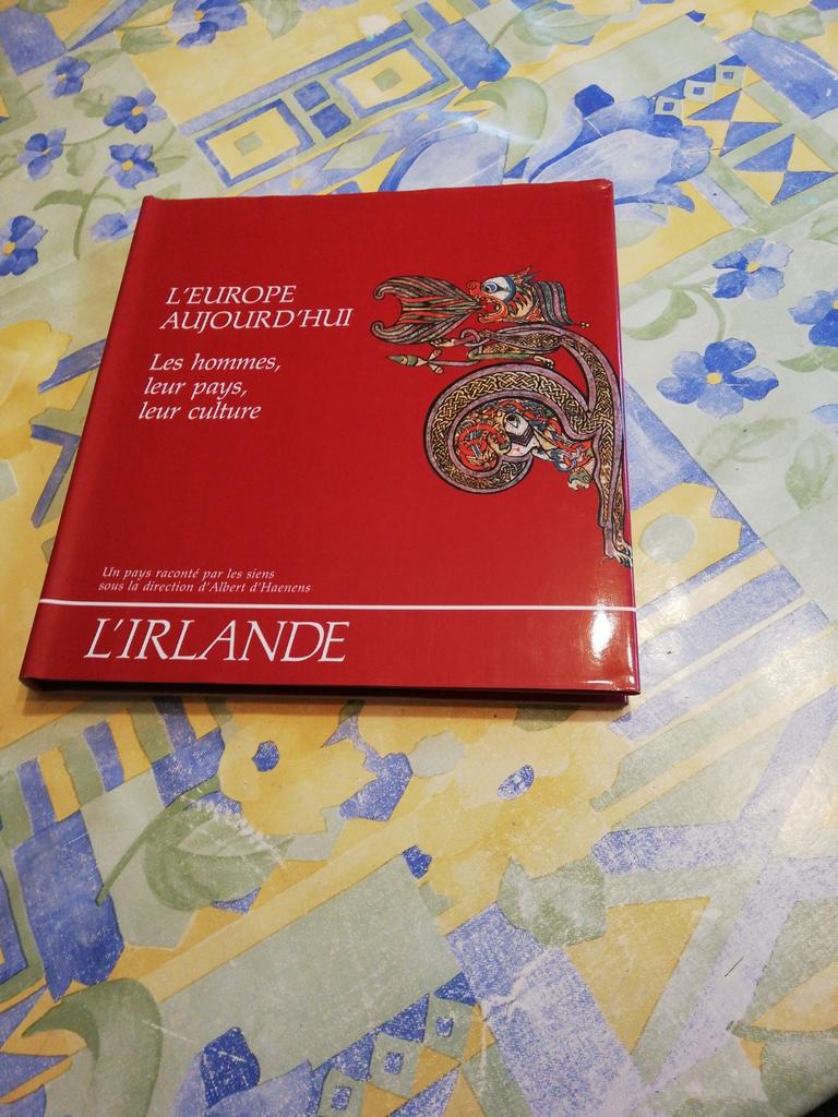 L'Irlande. L'Europe aujourd'hui. Albert d'Haenens., Enlèvement ou Envoi, Comme neuf