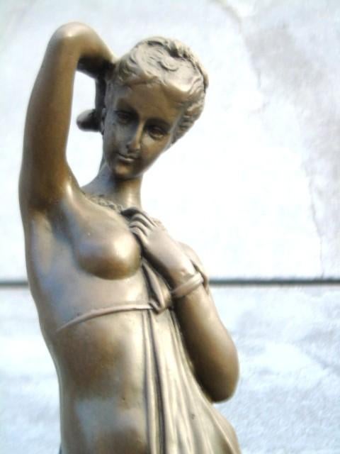 vrouw naakte borsten brons gesigneerd, PADRIER, Ophalen of Verzenden, Brons