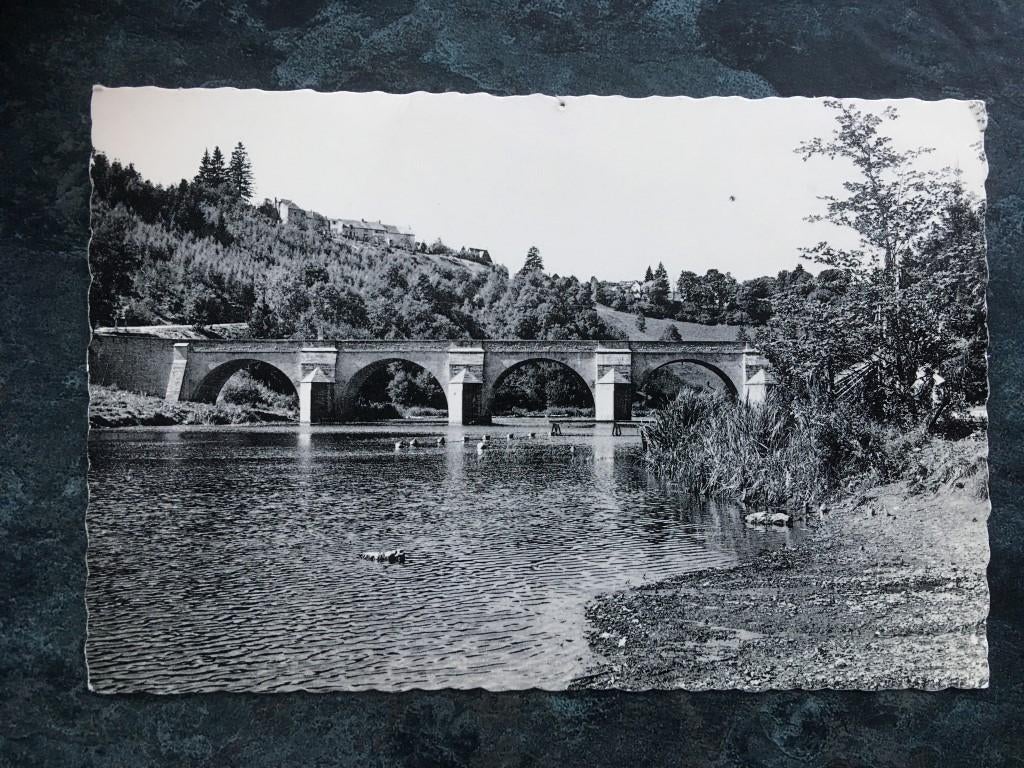 carte postale Chiny sur Semois - Pont Saint-Nicolas et Amont, Enlèvement ou Envoi, Luxembourg