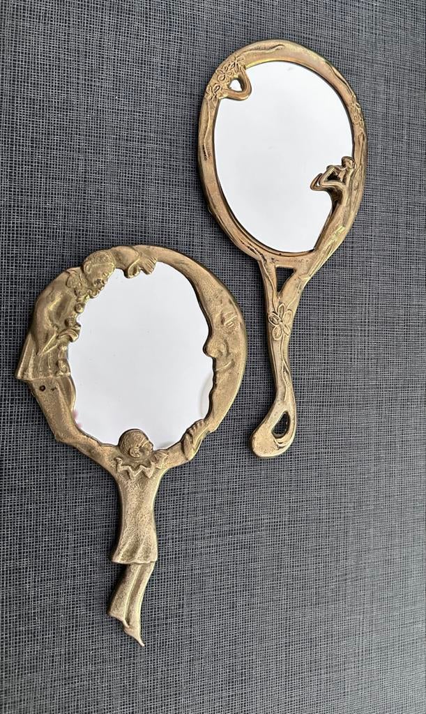Miroir portatif, Enlèvement