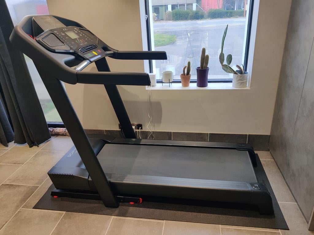 Domyos T900D loopband 18 km/u + mat, Ophalen, Loopband