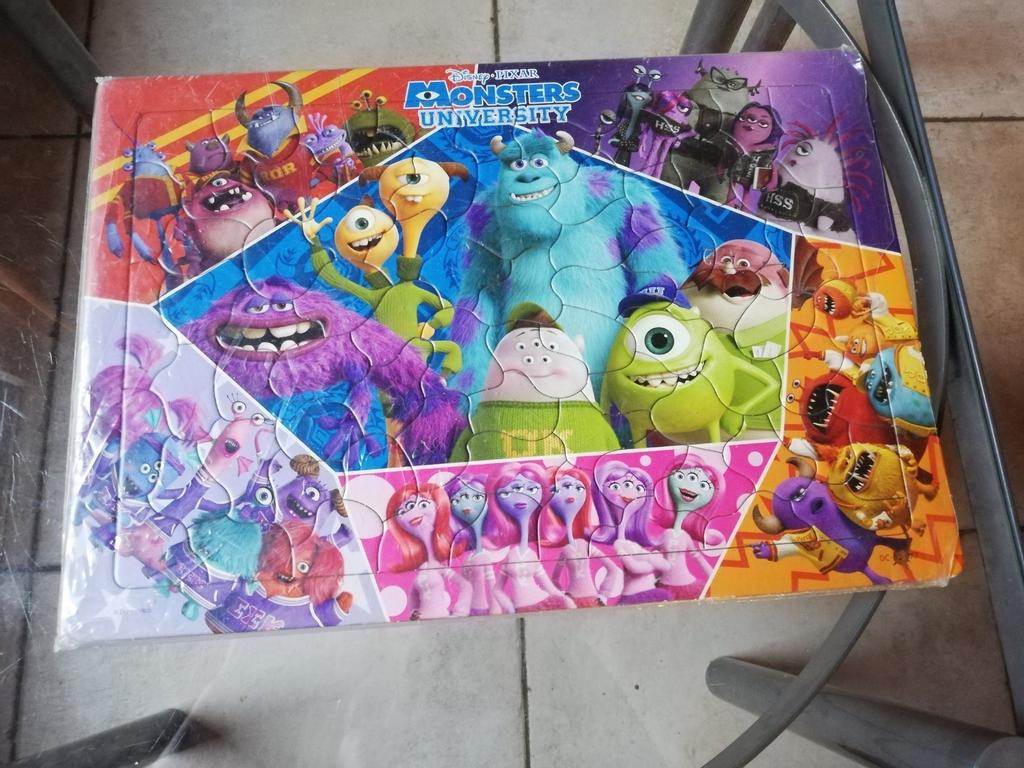 Puzzel 80 stukjes Monsters en co., Kinderen en Baby's, Ophalen of Verzenden, Gebruikt