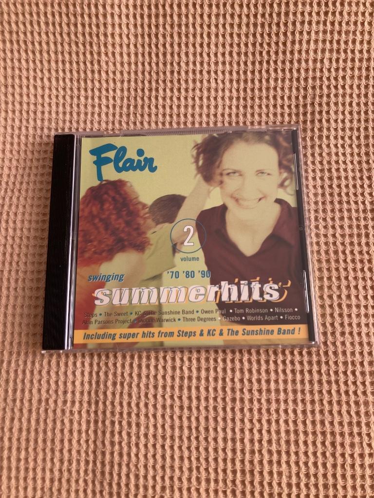 Swinging '70 '80 '90 Summerhits Volume 2 Flair CD, Enlèvement ou Envoi, Comme neuf, Pop, Coffret