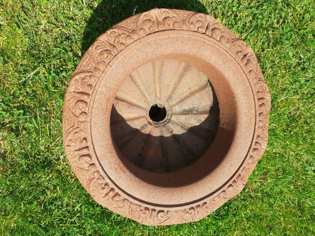 SUPERBE VASQUE EN FONTE, Enlèvement, Comme neuf