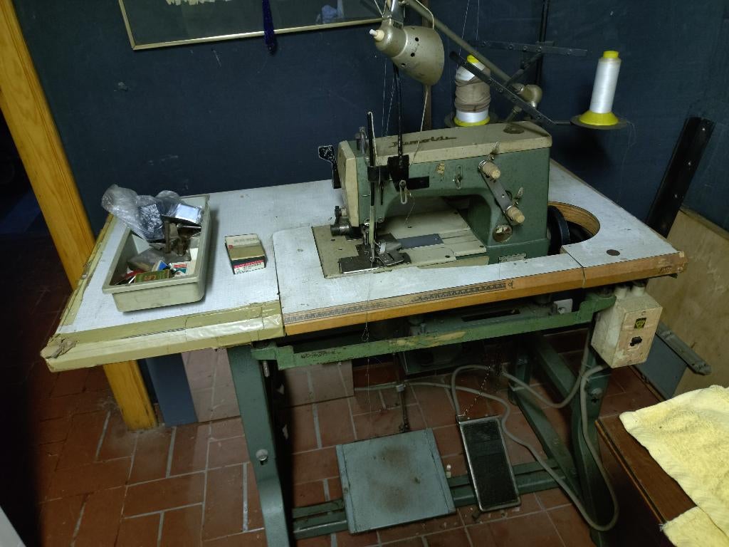 machine à coudre, Enlèvement, Comme neuf