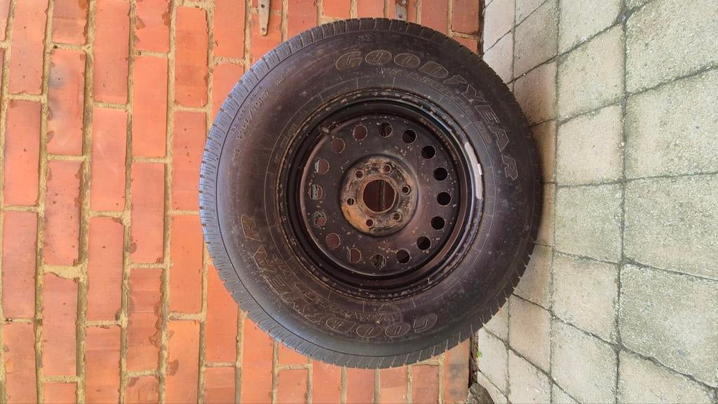 265/70r17 M+S, GoodYear Wrangler HP, band met velg, Auto-onderdelen, Ophalen, 265 mm, Banden en Velgen, Nieuw