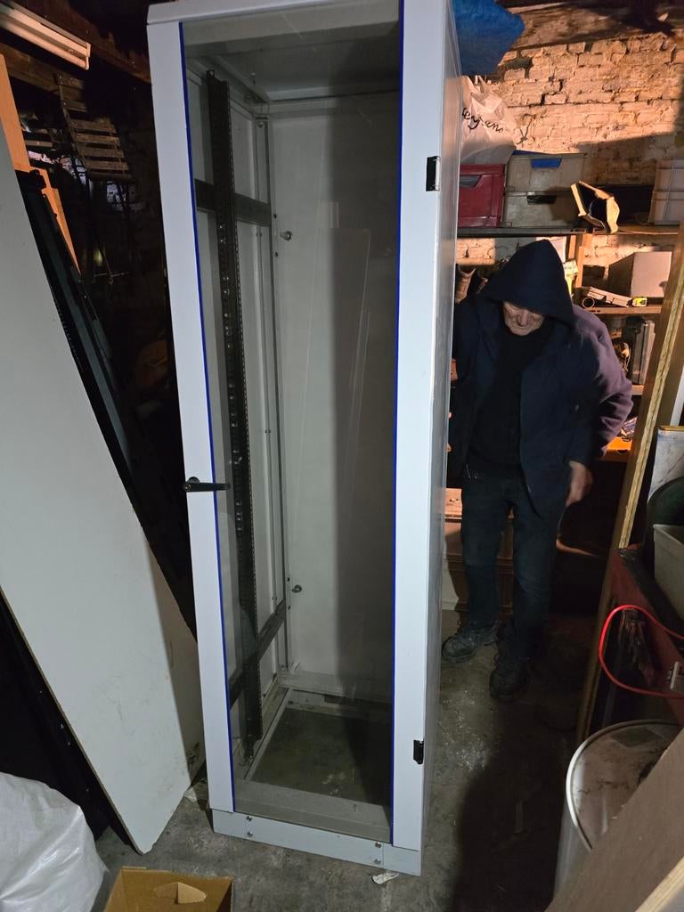 Professionele Hoge Patchkast met glas & volledig afsluitbaar, Computers en Software, Ophalen, Glas, Glas