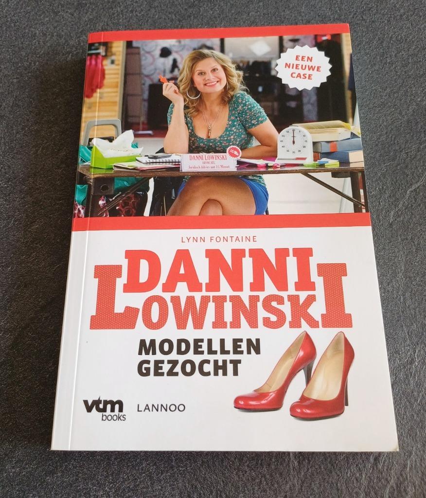 Boek: Danni Lowinski 1 - Modellen gezocht, België, Ophalen of Verzenden, Zo goed als nieuw, Lynn Fontaine