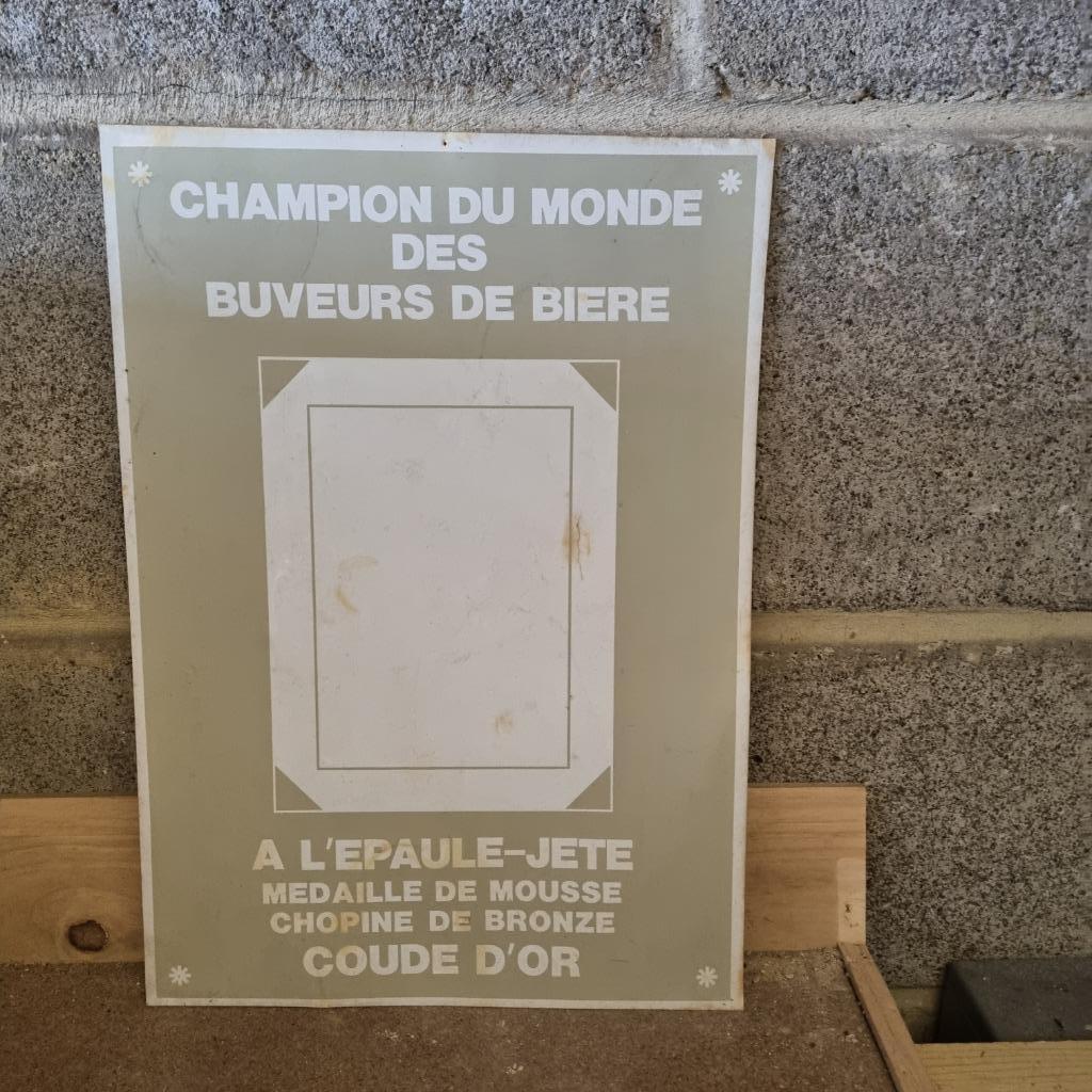 Publicité Champion du monde des buveurs de bière, Collections, Marques & Objets publicitaires, Enlèvement ou Envoi, Utilisé, Panneau publicitaire