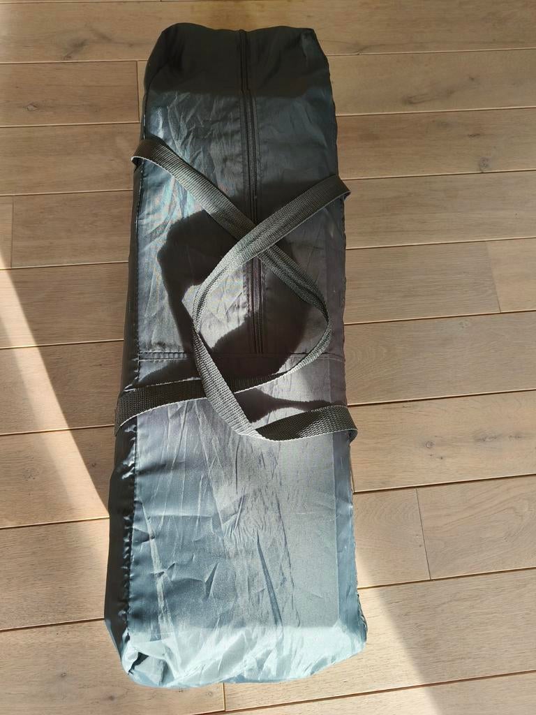 Opvouwbaar kinderbedje nieuwstaat., Caravans en Kamperen, Ophalen