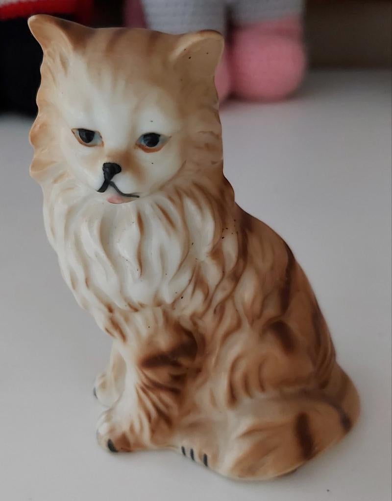 Vintage porseleinen poesje., Collections, Statues & Figurines, Enlèvement ou Envoi, Animal
