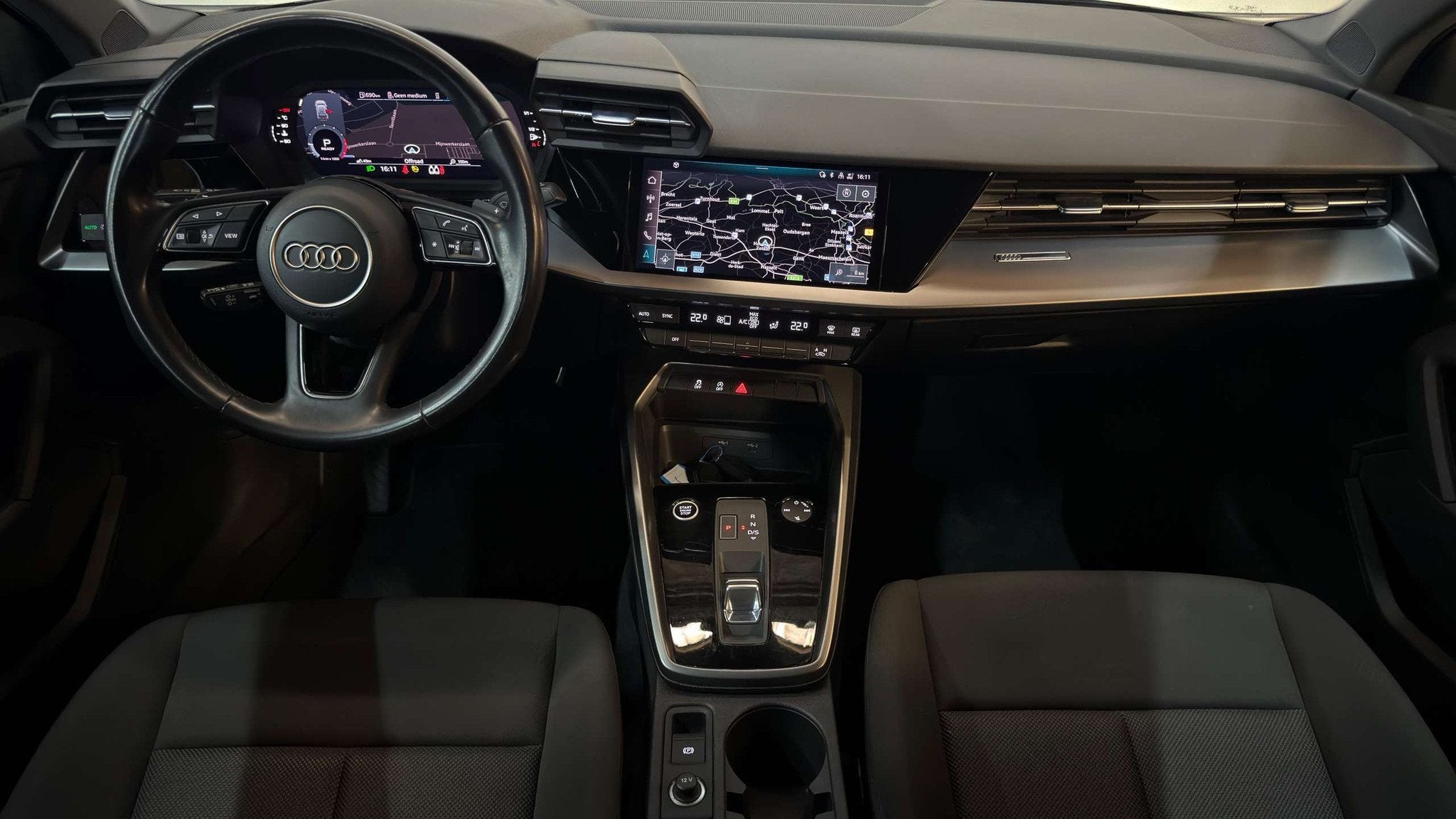 Audi A3 30 TFSI Automaat Garantie Benzine, Auto's, Audi, Stof, Zwart, 5 deurs, 3 cilinders