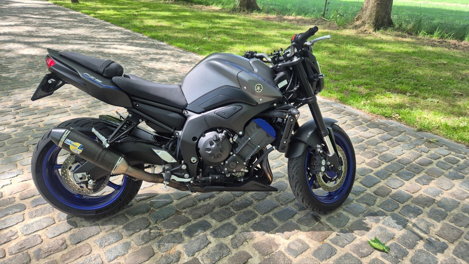 Yamaha FZ8 (2014) – 7 316 km – État exceptionnel, Particulier