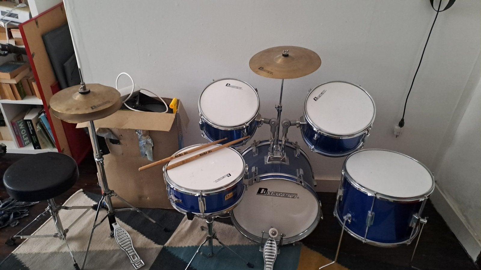 Drumstel Mavery kind, met zitje, Ophalen, Gebruikt, Overige merken