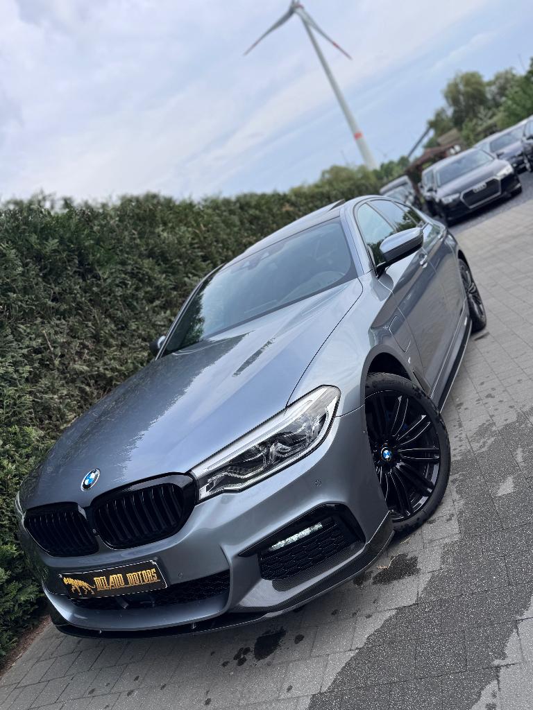 OPTION COMPLÈTE POUR LA BMW 530E M PERFORMANCE ! ! ! !, Autos, BMW, Cuir, Argent ou Gris, Euro 6, Entreprise