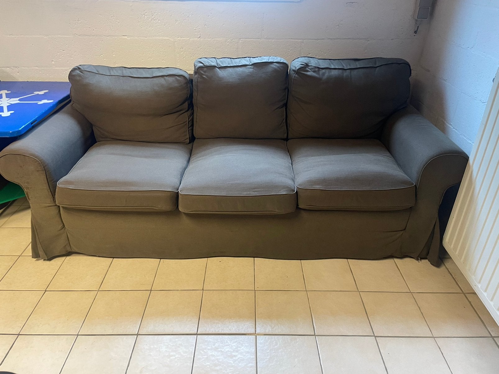 Ikea Ektorp slaapbank, Huis en Inrichting, Ophalen, Gebruikt, Driepersoons, Rechte bank