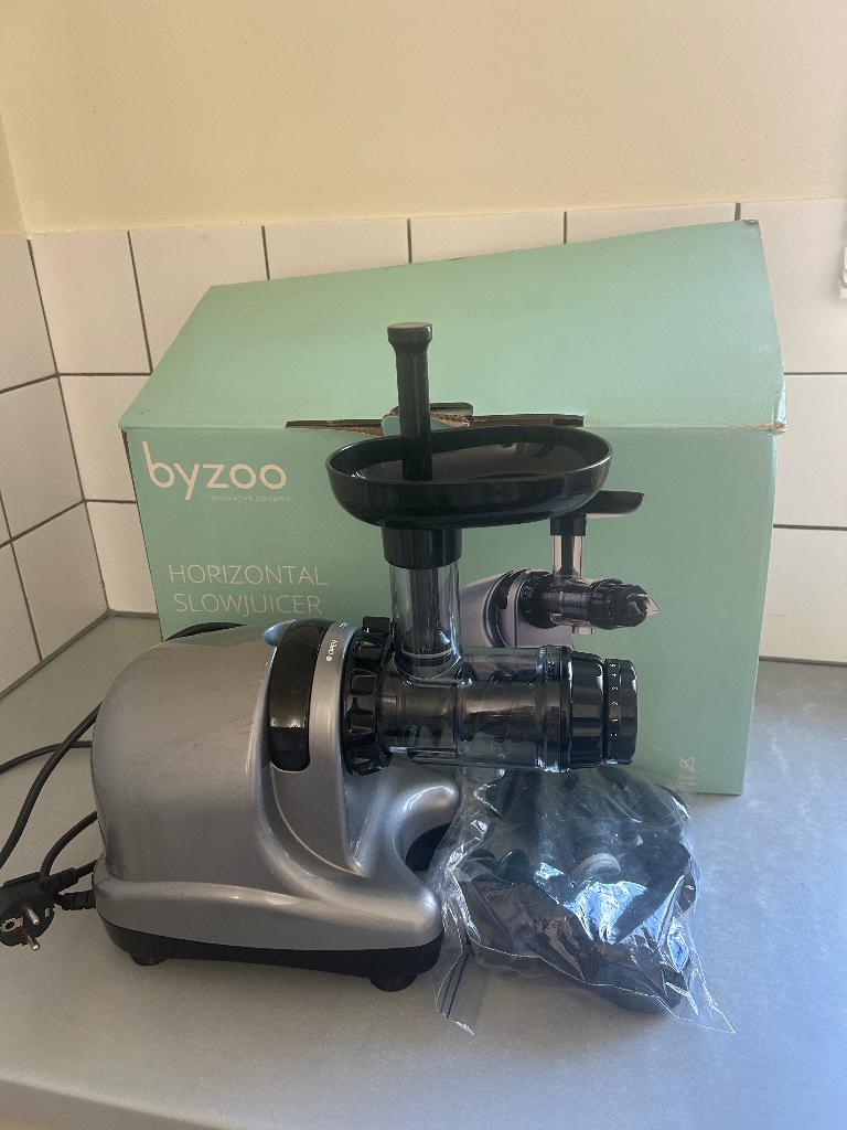 Slowjuicer Byzoo, Electroménager, Extracteurs de jus, Enlèvement, Comme neuf, Presse-agrumes lent