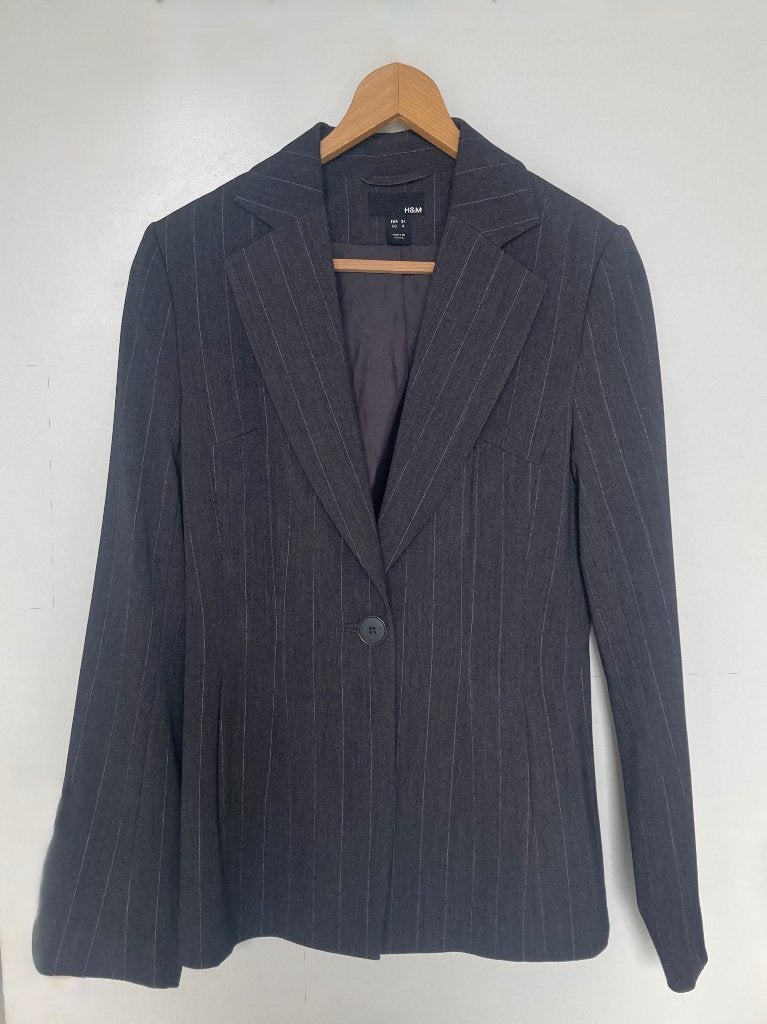 H&M Krijtstreep Blazer / Kostuumvest - Grijs - Maat 34 (XS), H&M, Ophalen of Verzenden, Zo goed als nieuw, Jasje