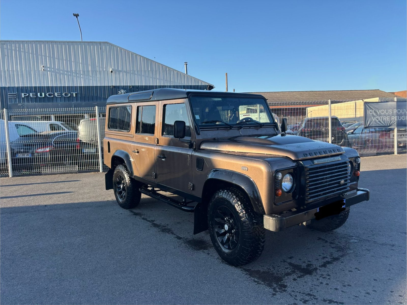 LAND ROVER DEFENDER SPECIALE EDITIE ROUGH II 110, Auto's, Land Rover, Lederen bekleding, Leder, Particulier, Te koop