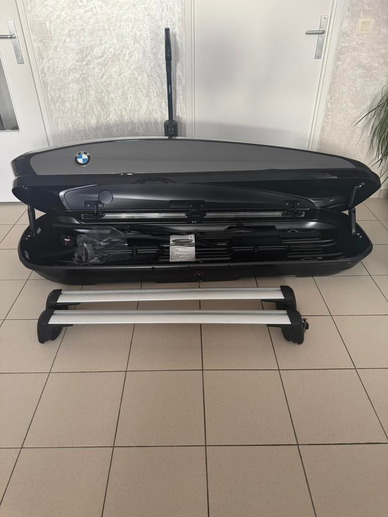 Nieuwe, nooit gebruikte BMW 320L dakkoffer en dakbeugel, Auto diversen, Dakkoffers, Ophalen, Nieuw