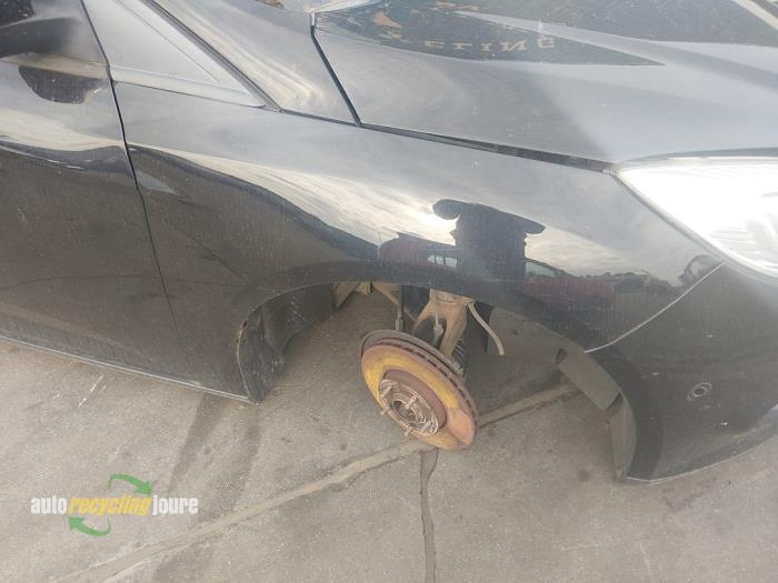 Aile avant droite d'un Ford Focus (FB), -, -, 3 mois de garantie, -