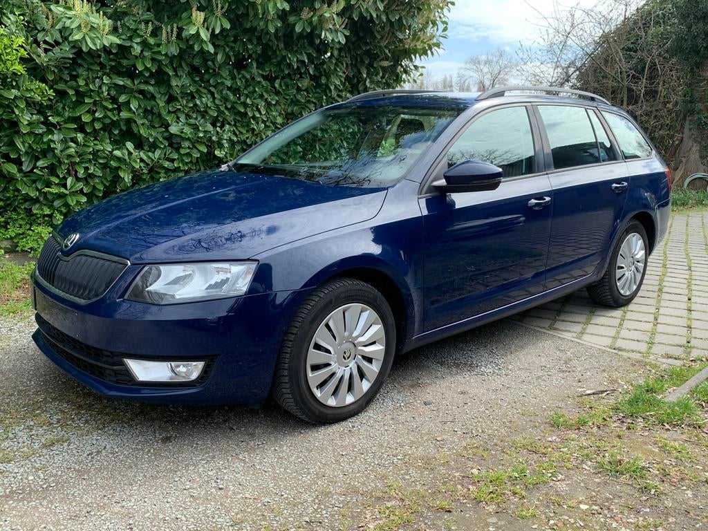 Skoda Octavia 1.6TDI BJ.2016 euro6b 175.000km 110pk, Autos, Skoda, Achat, Euro 6, Entreprise, Noir