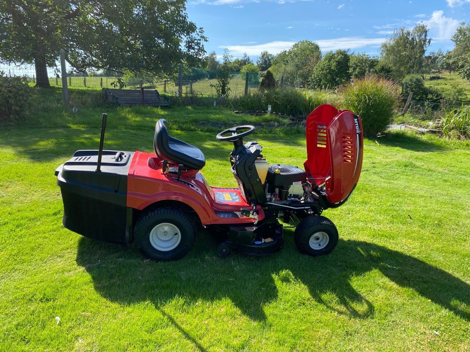 Tracteur tondeuse MTD LN 175 H - hydrostatique, Jardin & Terrasse, Utilisé