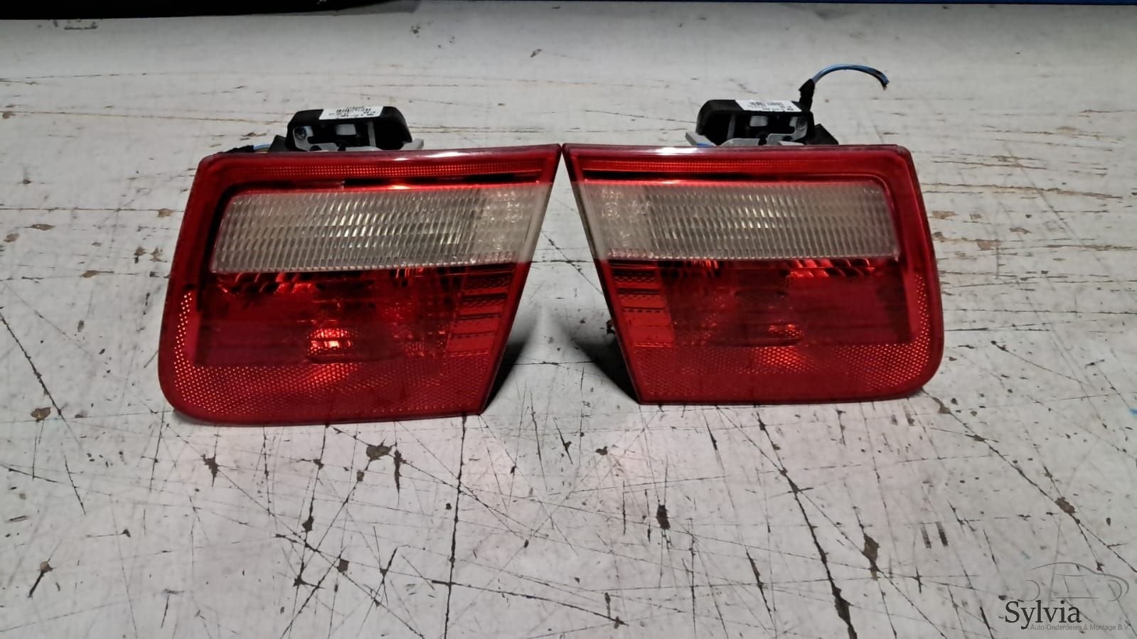 Achterlicht set op klep binnenzijde BMW 3 serie E46 Sedan 63, -, Utilisé, -, -