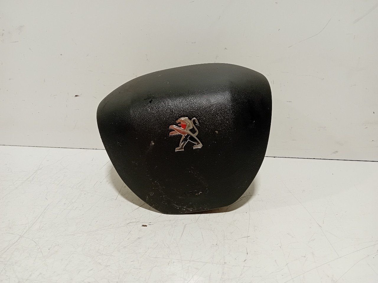 Airbag stuur Peugeot 208, Onderdelen@venauto.nl, Van der Ven Autorecycling B.V., Gebruikt, Ettenseweg 76, 4706 PB Roosendaal, The Netherlands