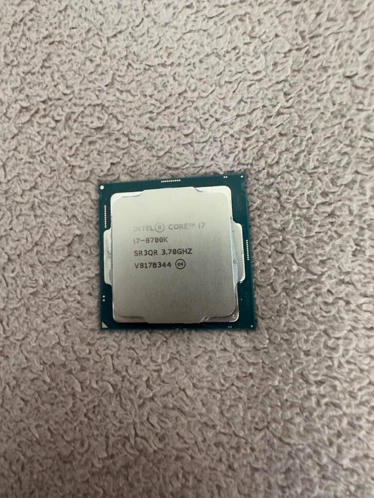 CPU Intel Core I7-8700 K, Computers en Software, Processors, Zo goed als nieuw, 6-core, 3 tot 4 Ghz, Ophalen