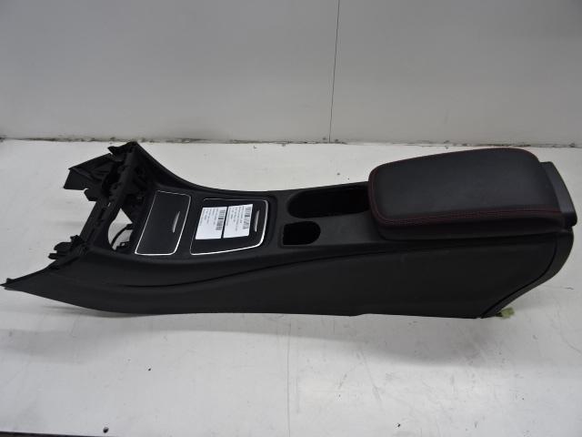 CONSOLE CENTRALE Mercedes-Benz CLA (117.3) (01-2013/03-2019), Utilisé, Mercedes-Benz