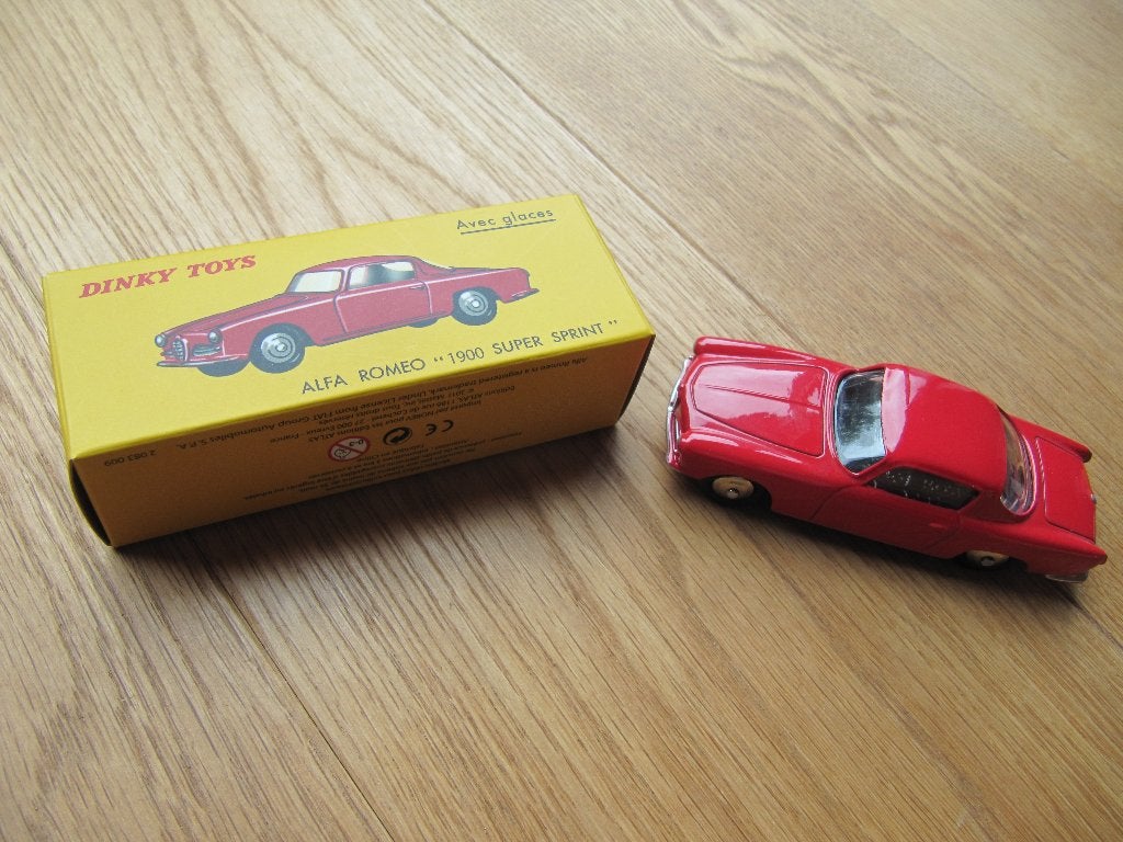 Dinky Toys (13 stuks) of afzonderlijk 11 euro per stuk, Ophalen, Zo goed als nieuw