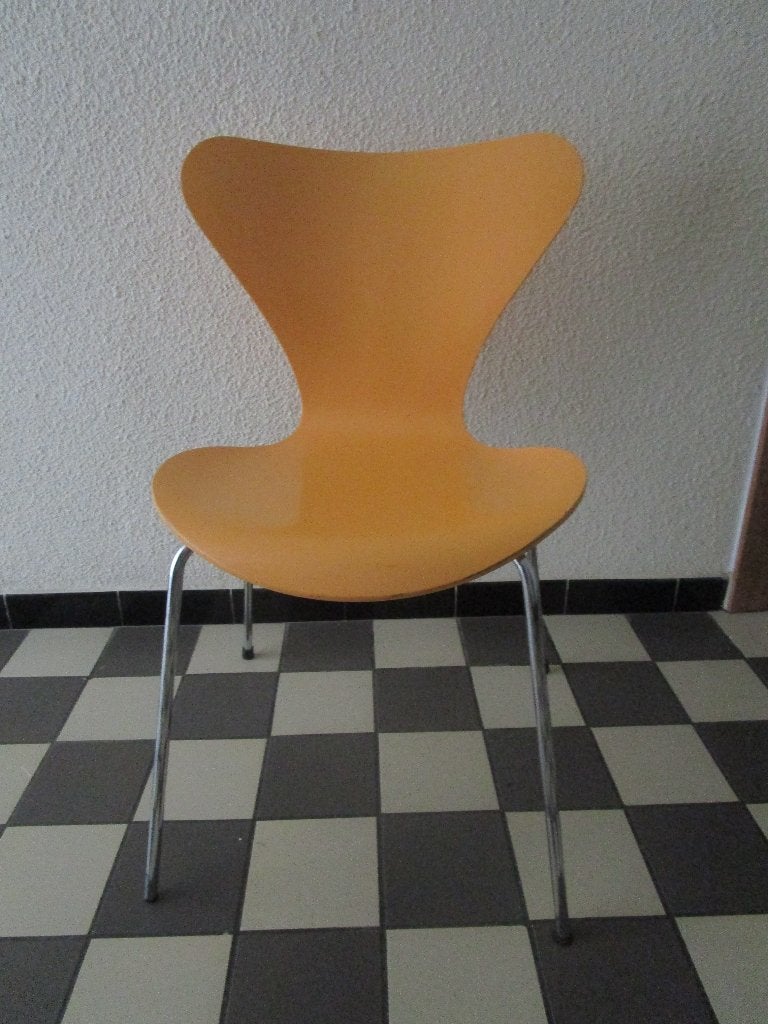 2 chaises Fritz Hansen - Arne Jacobsen, Maison & Meubles, Autres couleurs, Design, Deux, Enlèvement