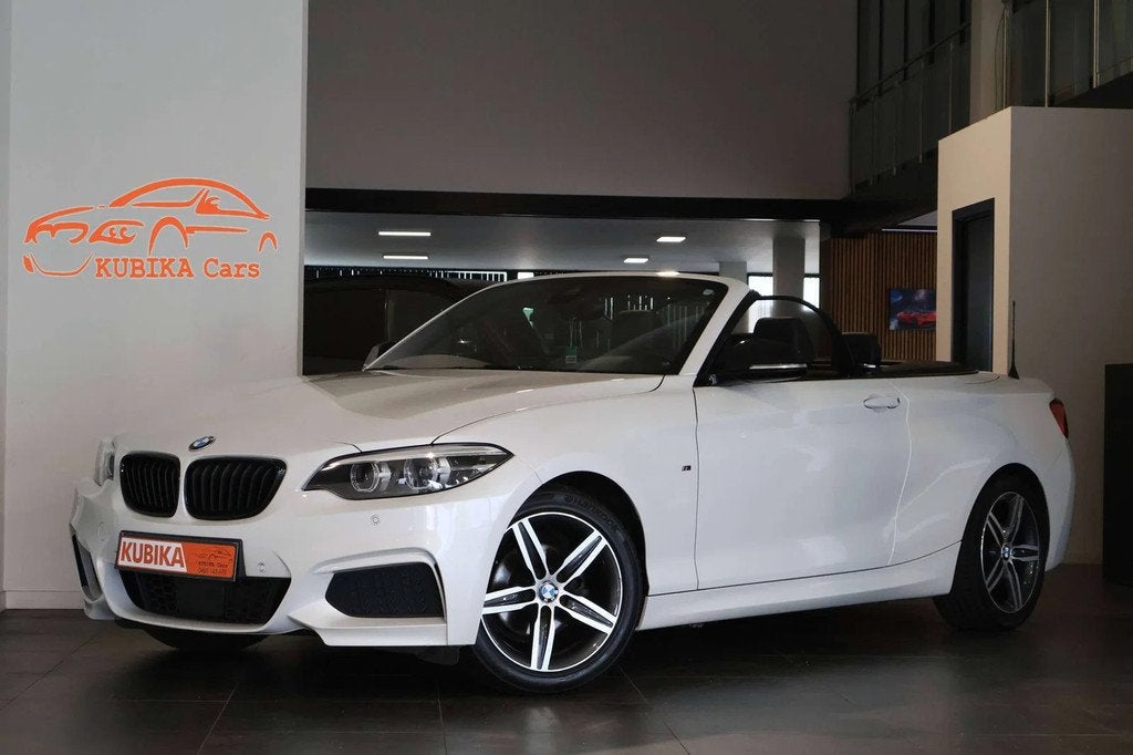BMW 2 Serie 218 Cabrio 218iA M Sportpakket LED Camera LijnA, Auto's, BMW, 4 zetels, Gebruikt, 136 pk, Wit
