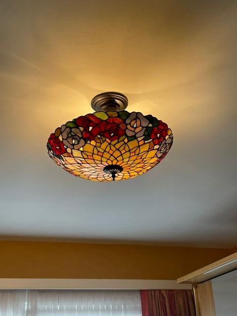 Magnifique plafonnier style Tiffany en très bon état, Enlèvement