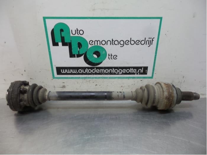 Arbre de transmission arrière gauche d'un BMW 5-Serie (5-Se, -, 3 mois de garantie, Utilisé, -