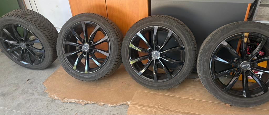 Jantes MAK WOLF 17’ et pneus HANKOOK  225/45 R17, Enlèvement, 17 pouces, Pneu(s)