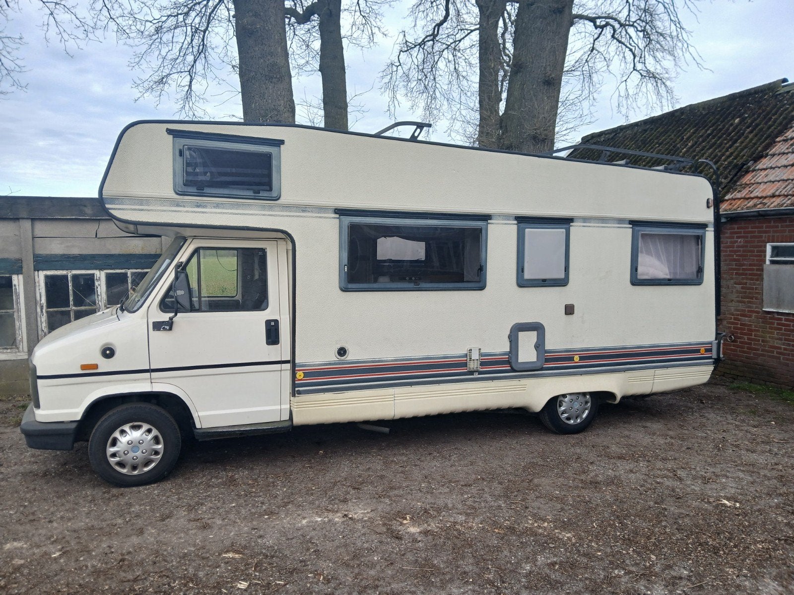 Ruime Alkoof Camper., Overige merken, Alkoof, Ringverwarming, Koelkast