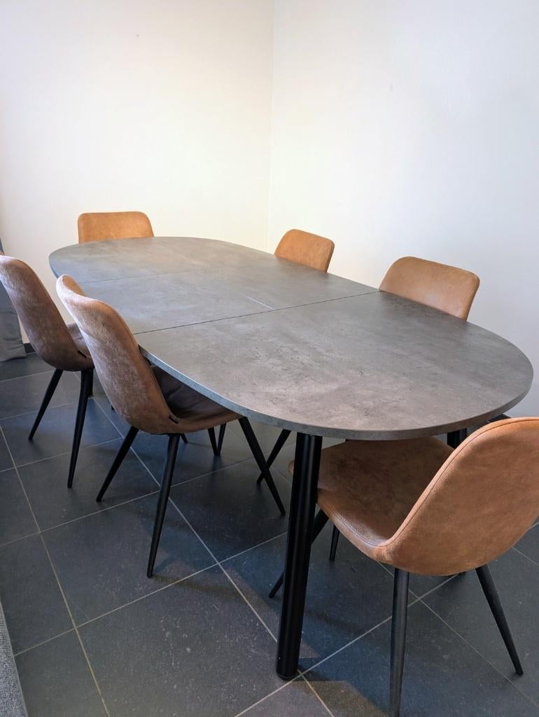 Tafel (uitschuifbaar) + 6 stoelen, Huis en Inrichting, Ophalen, Gebruikt, 6 tot 8 stoelen