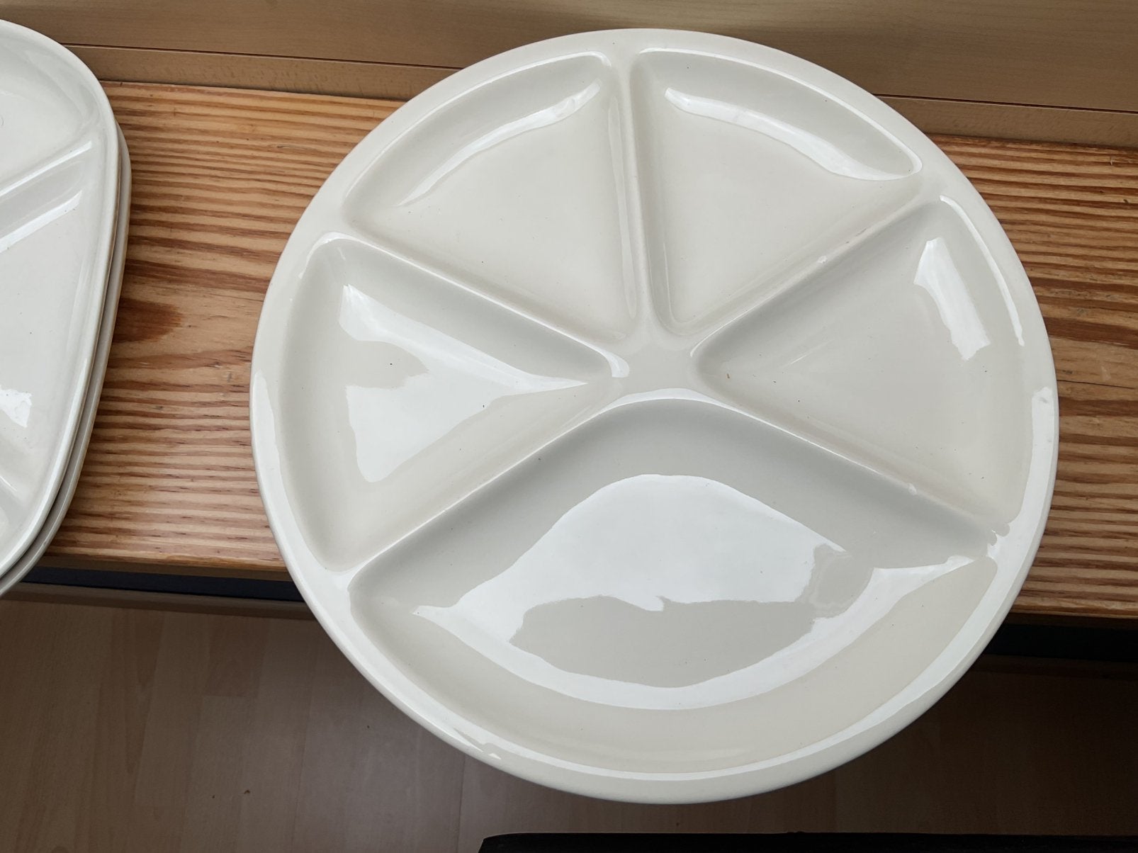 Witte fondueborden 5 ronde en 2 vierkante, Ophalen, Overige merken, Zo goed als nieuw, Bord(en)
