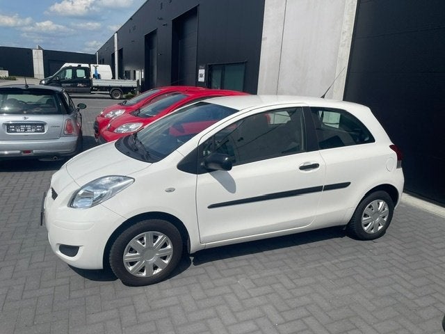 Toyota Yaris 1.0 VVTI, 80576 KM,Eerste eigenaar, Goede staat, Voorwielaandrijving, Stof, Wit, 115 g/km