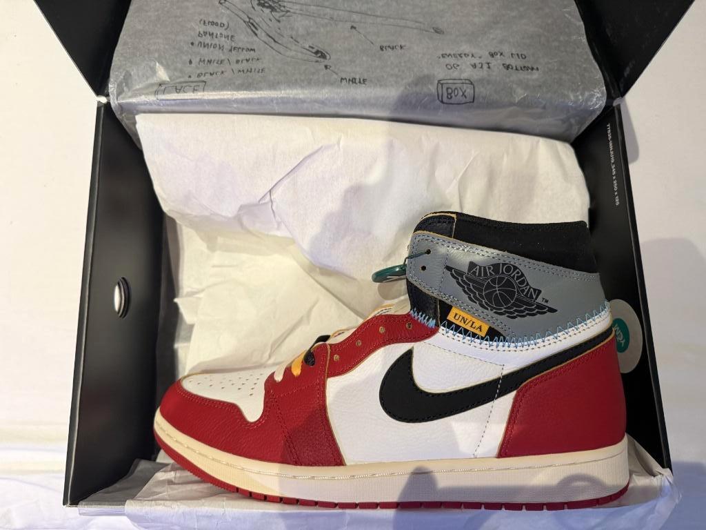 Nike Jordans, Travis Scott, 6 pairs, Enlèvement ou Envoi, Neuf, Chaussures